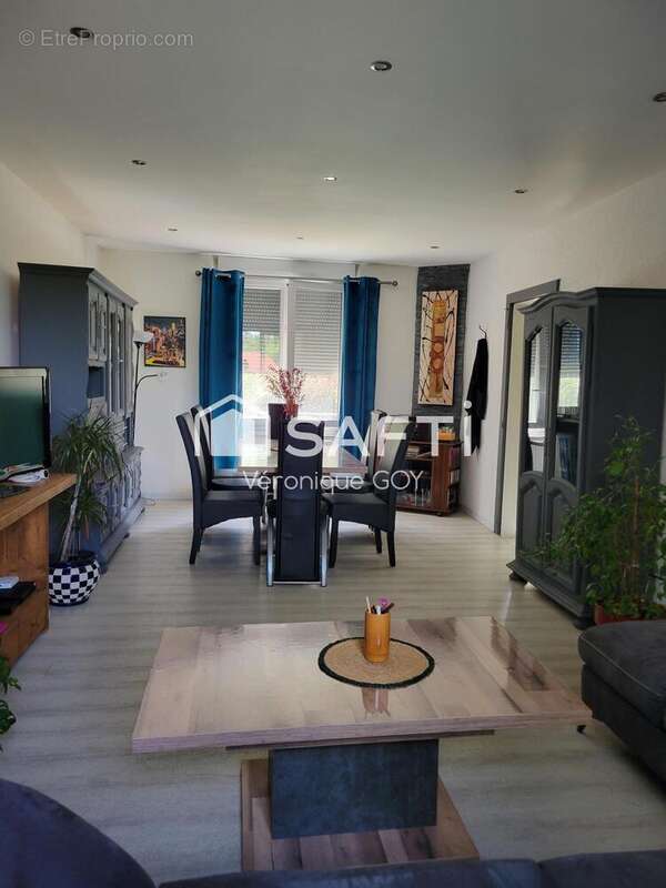 Maison 129 m² à Medillac  - photo 4