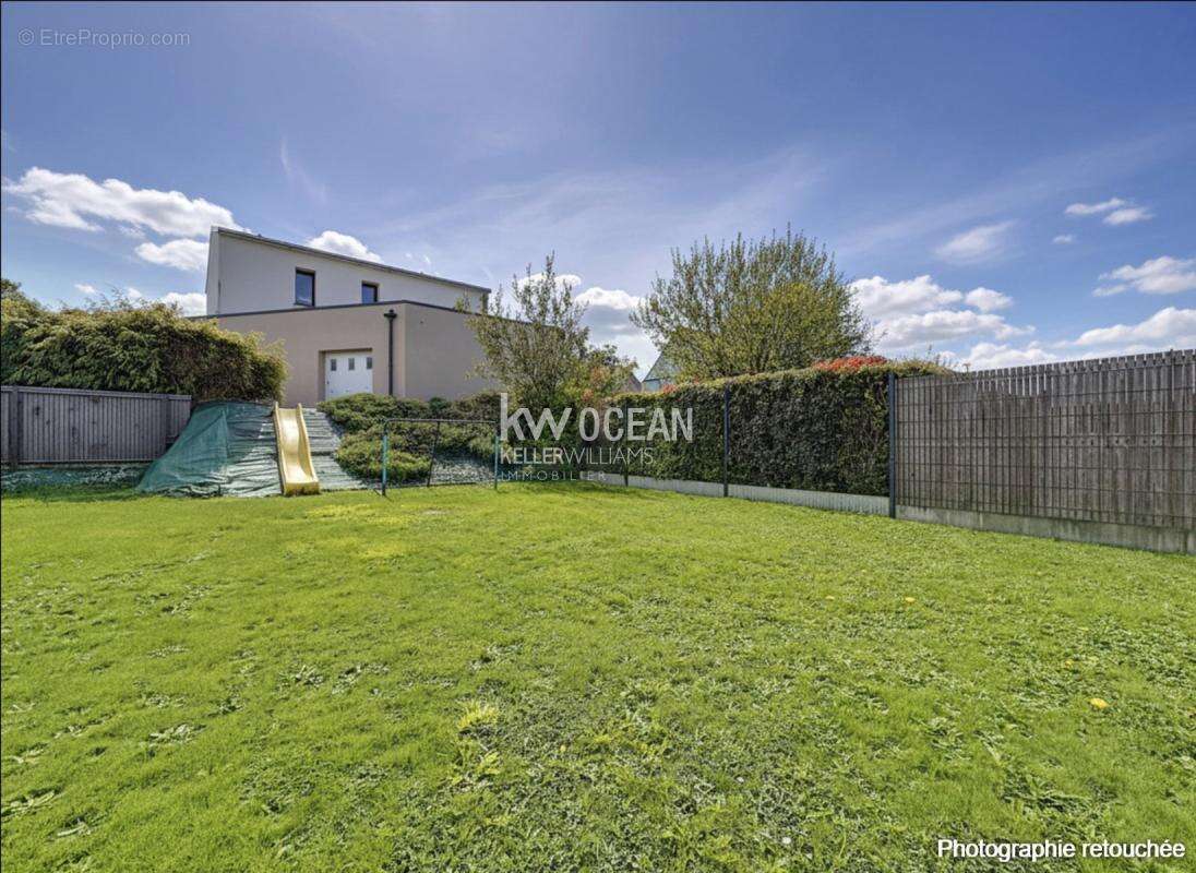 Maison à LE RELECQ-KERHUON