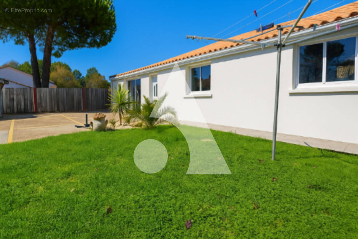 Maison à LA TREMBLADE