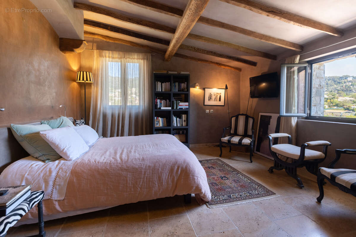 Maison à LA COLLE-SUR-LOUP