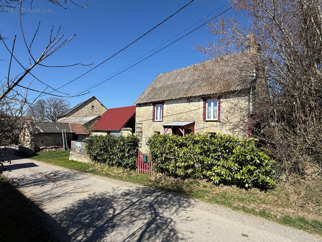 Maison à CHARENSAT