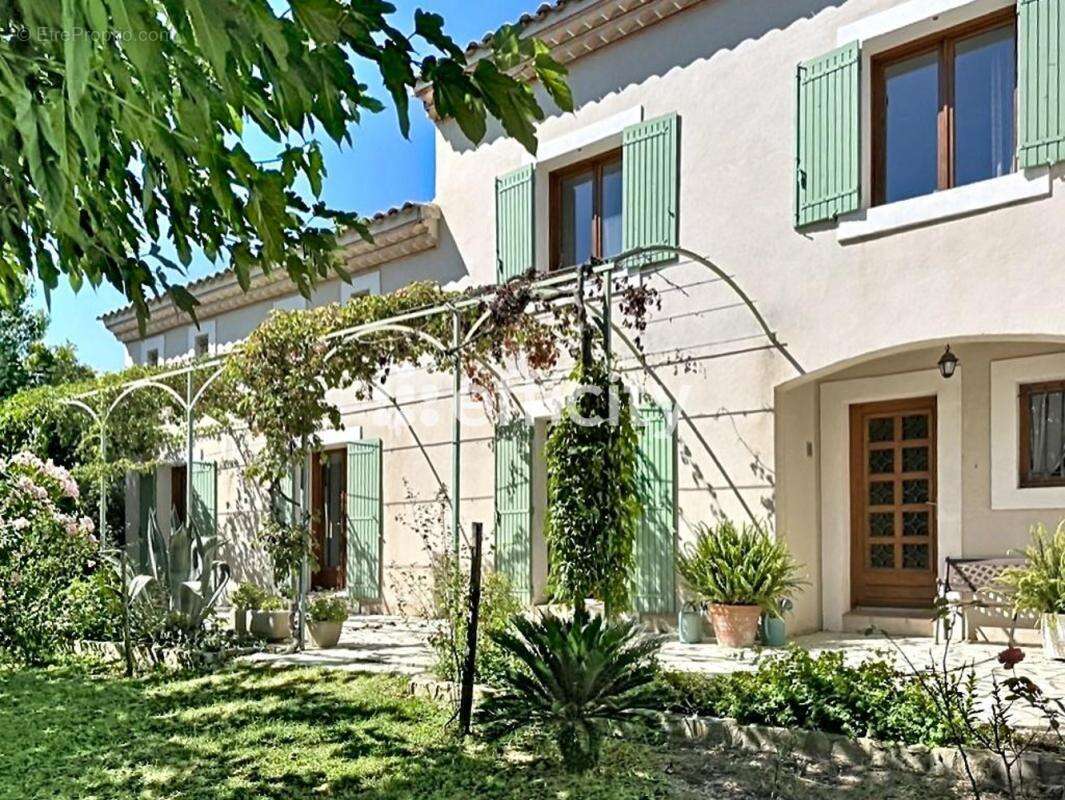 Maison 128 m² à Saint-Remy-De-Provence  - photo 14