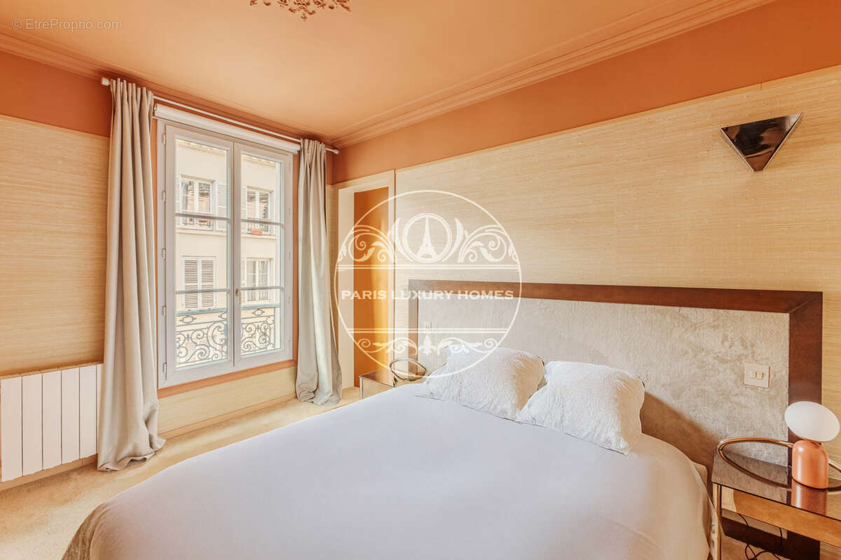 Appartement à PARIS-3E