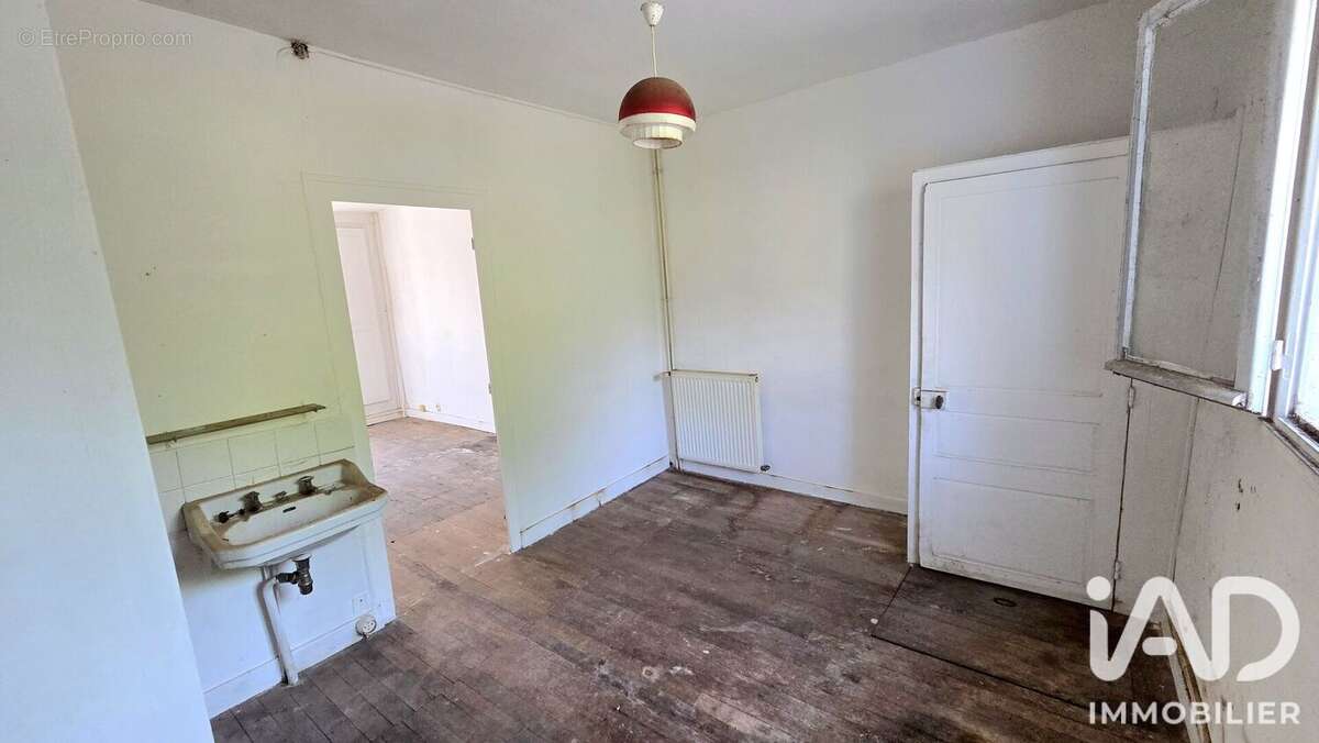 Maison 100 m² à Montmorillon  - photo 6