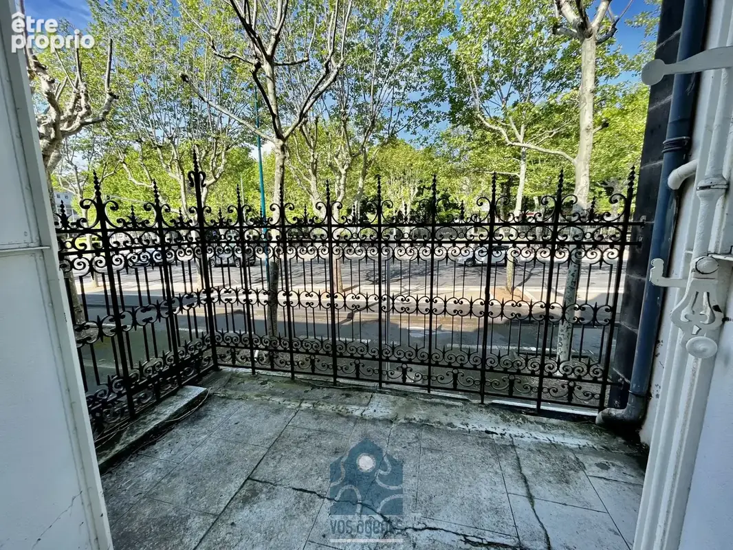 Hôtel particulier sur 3 niveaux avec terrasse - photo 8