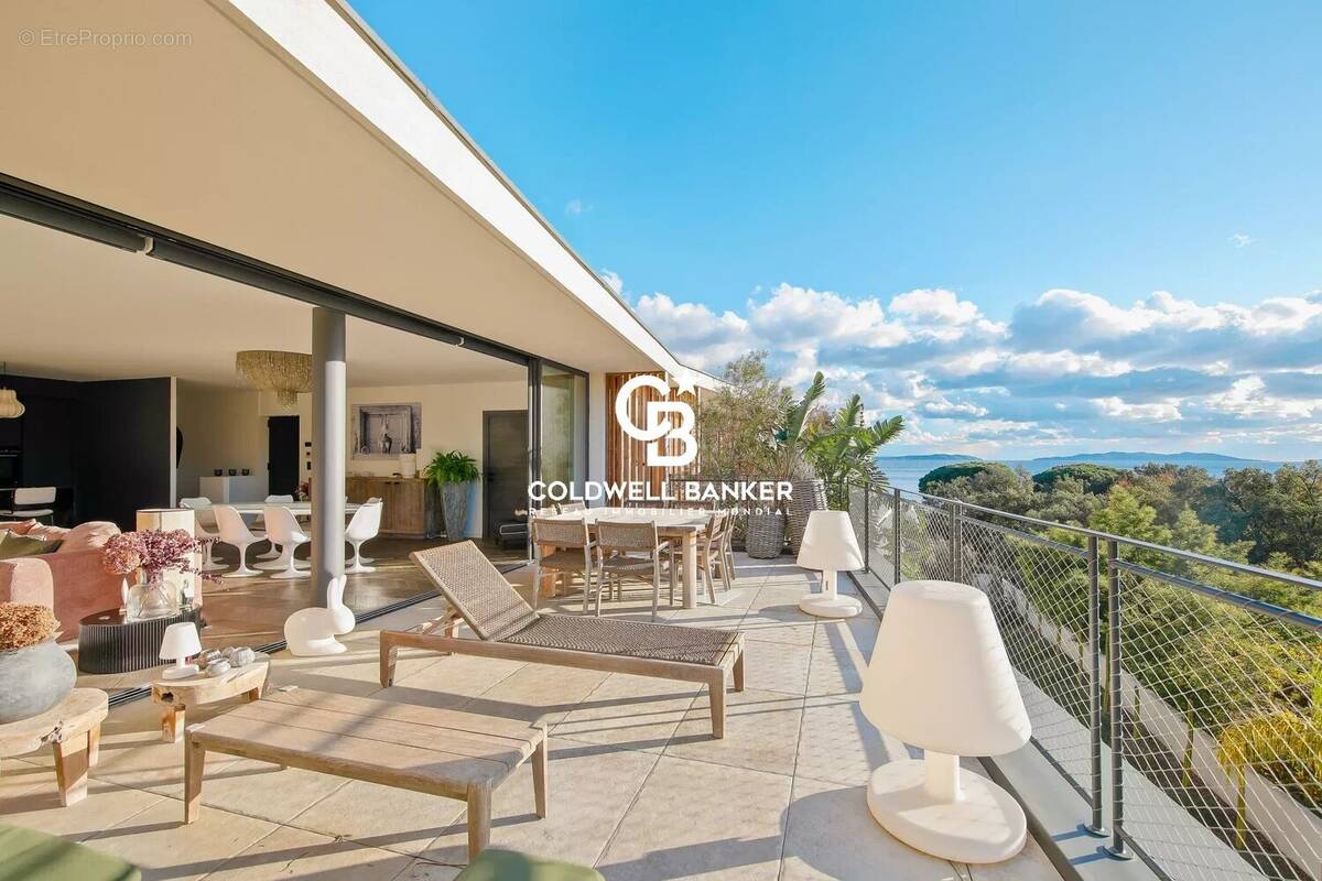 Appartement à LE LAVANDOU