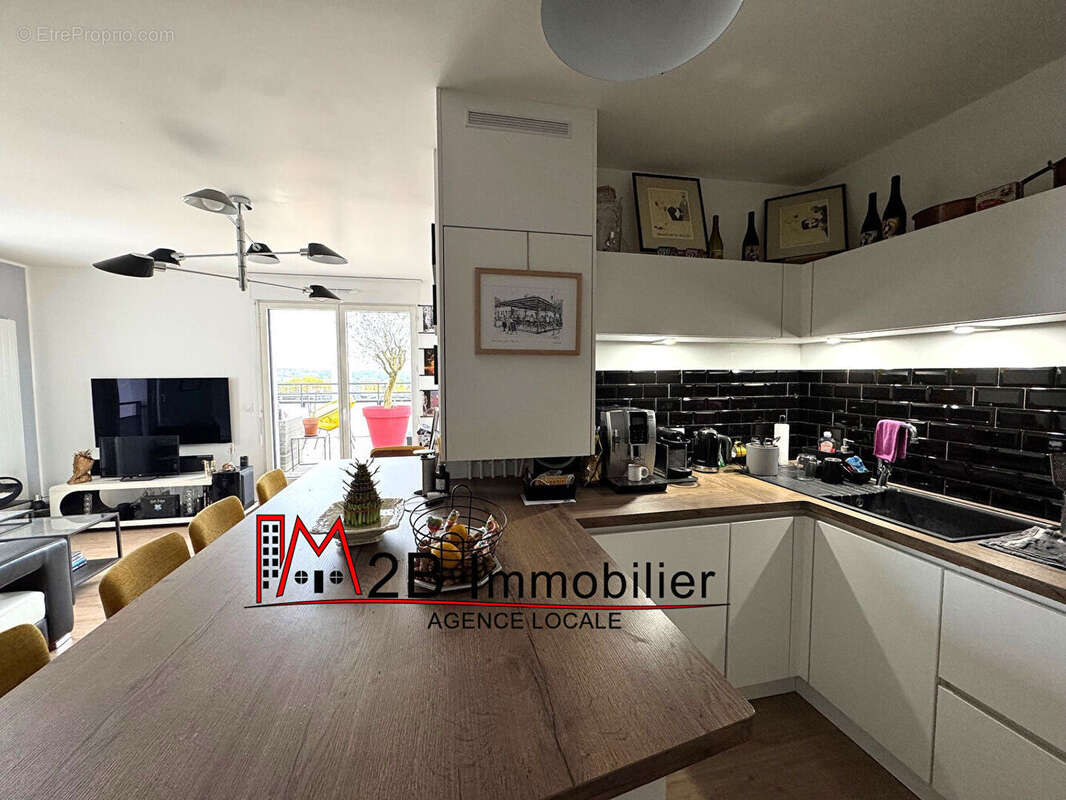 Appartement à SAINT-THIBAULT-DES-VIGNES