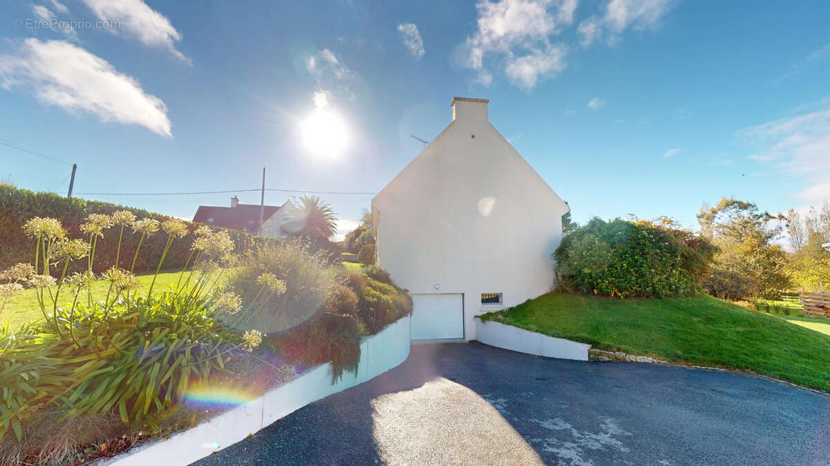 Maison à PLONEOUR-LANVERN