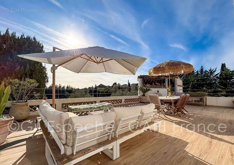 Maison à MOUGINS