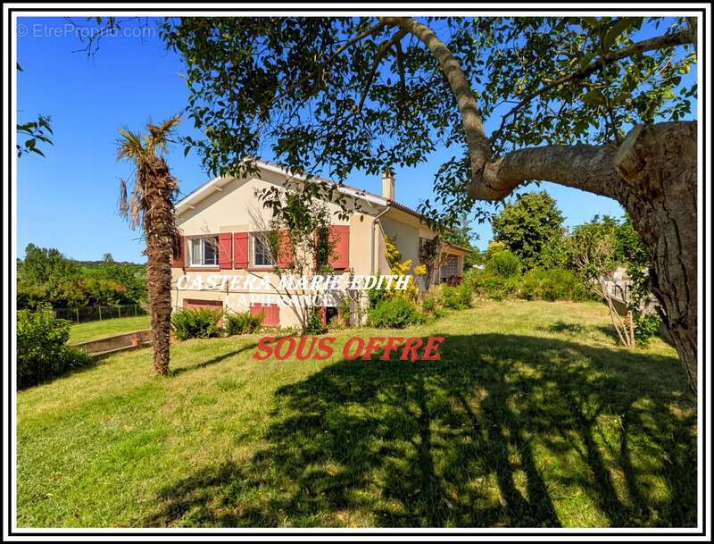 Maison à VIC-FEZENSAC