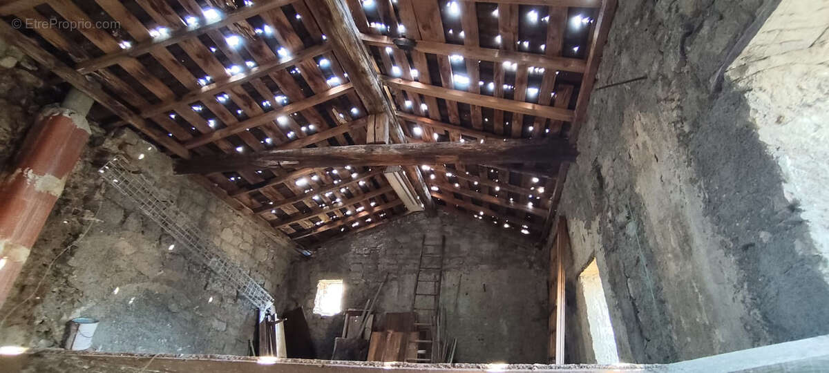 Maison de village à rénover - photo 9