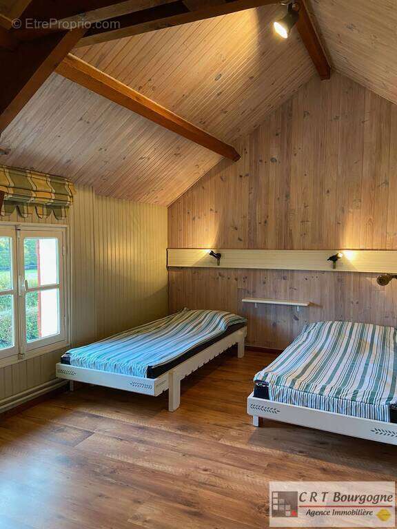 Maison à MOULINS-SUR-OUANNE