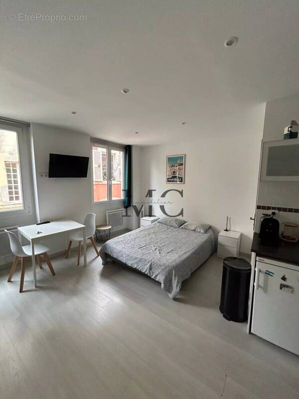 Appartement à MARSEILLE-2E