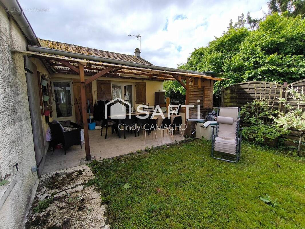 Photo 1 - Maison à PISSY