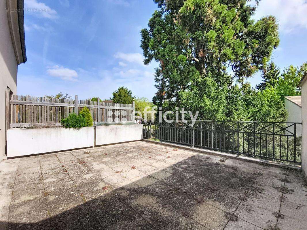 Appartement à SAINT-LEU-LA-FORET