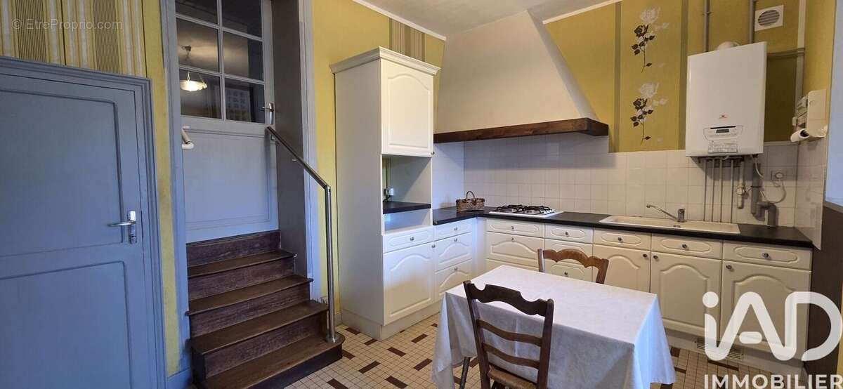 Photo 7 - Maison à SAINT-PIERRE-DES-ECHAUBROGNES