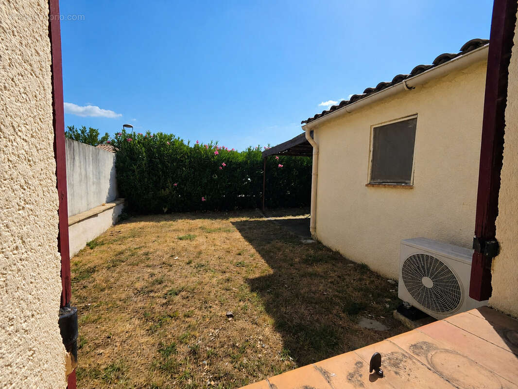Rochefort-du-Gard  Villa de plain-pied avec piscine, revenus photovoltaïques et cadre de vie privilégié - photo 19