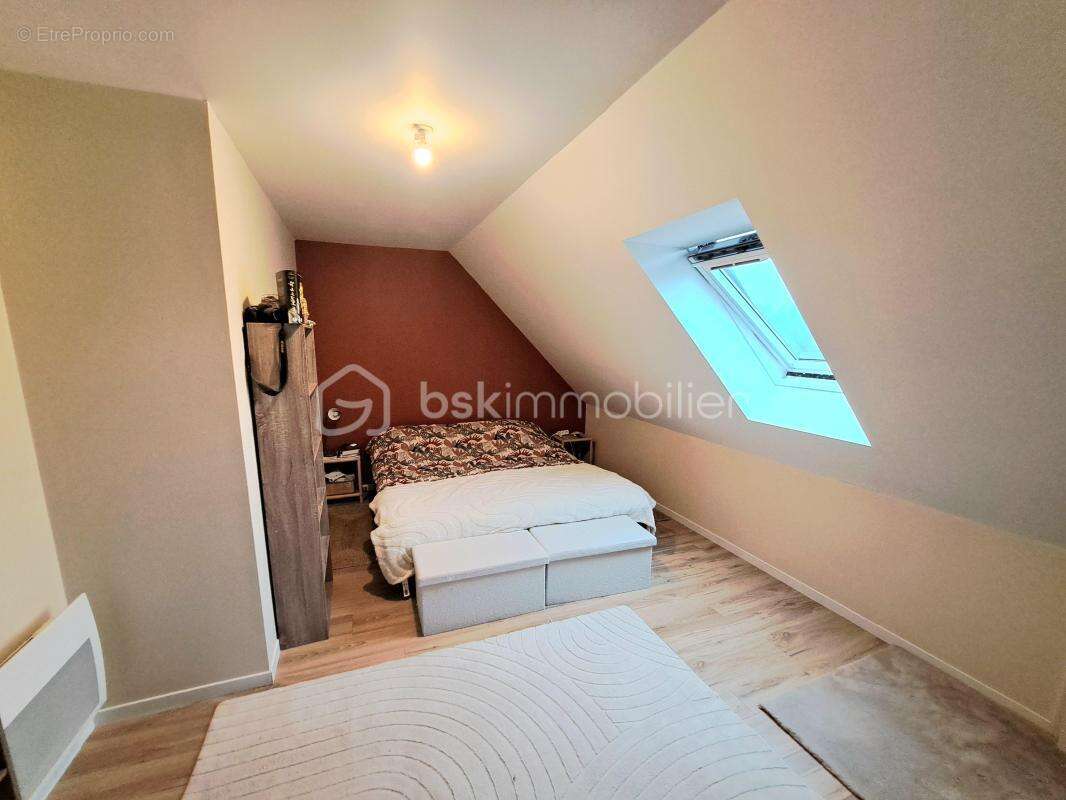 Maison à VIC-SUR-AISNE