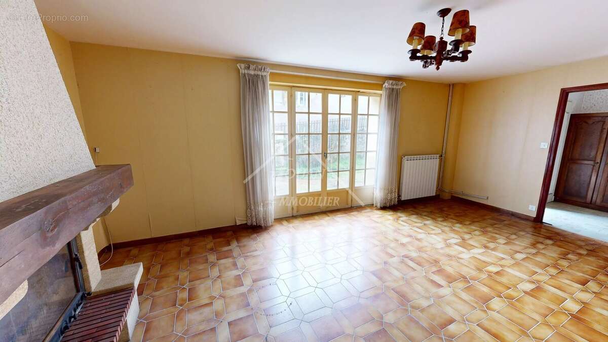 Maison à BOURBON-L'ARCHAMBAULT