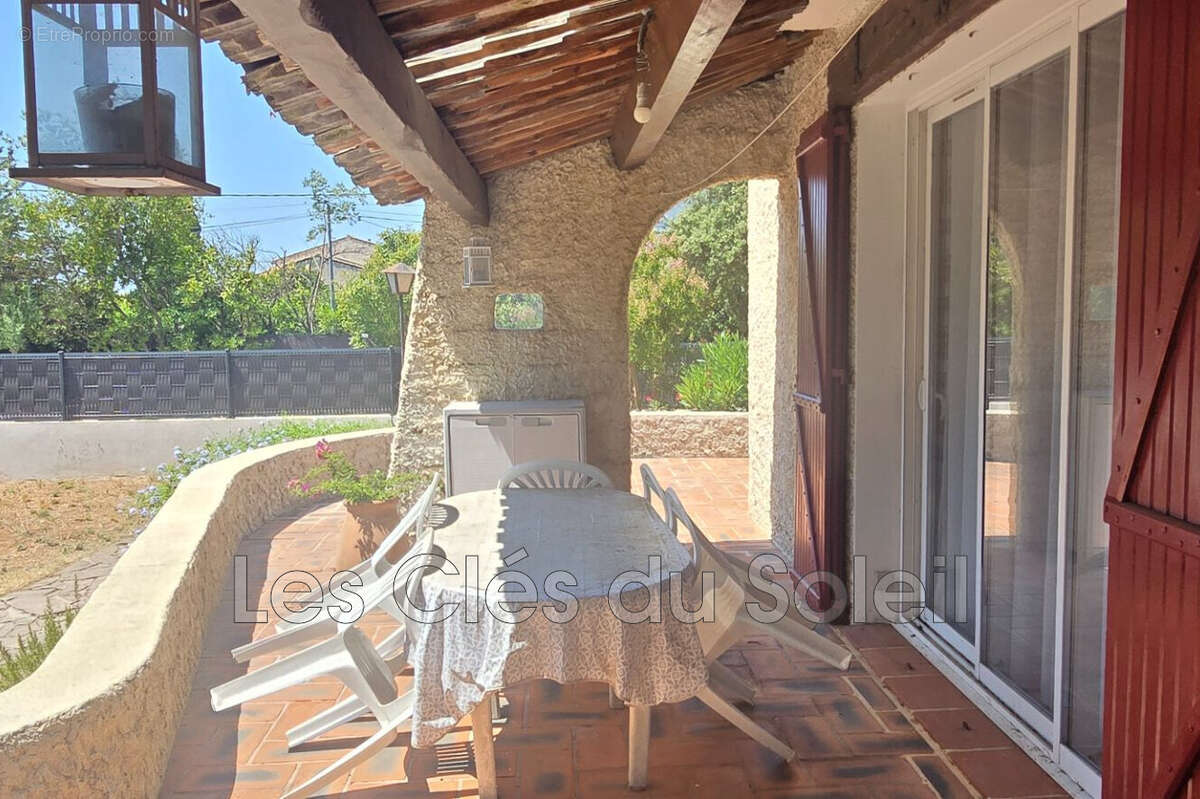 Maison 190 m² à Sollies-Ville  - photo 6
