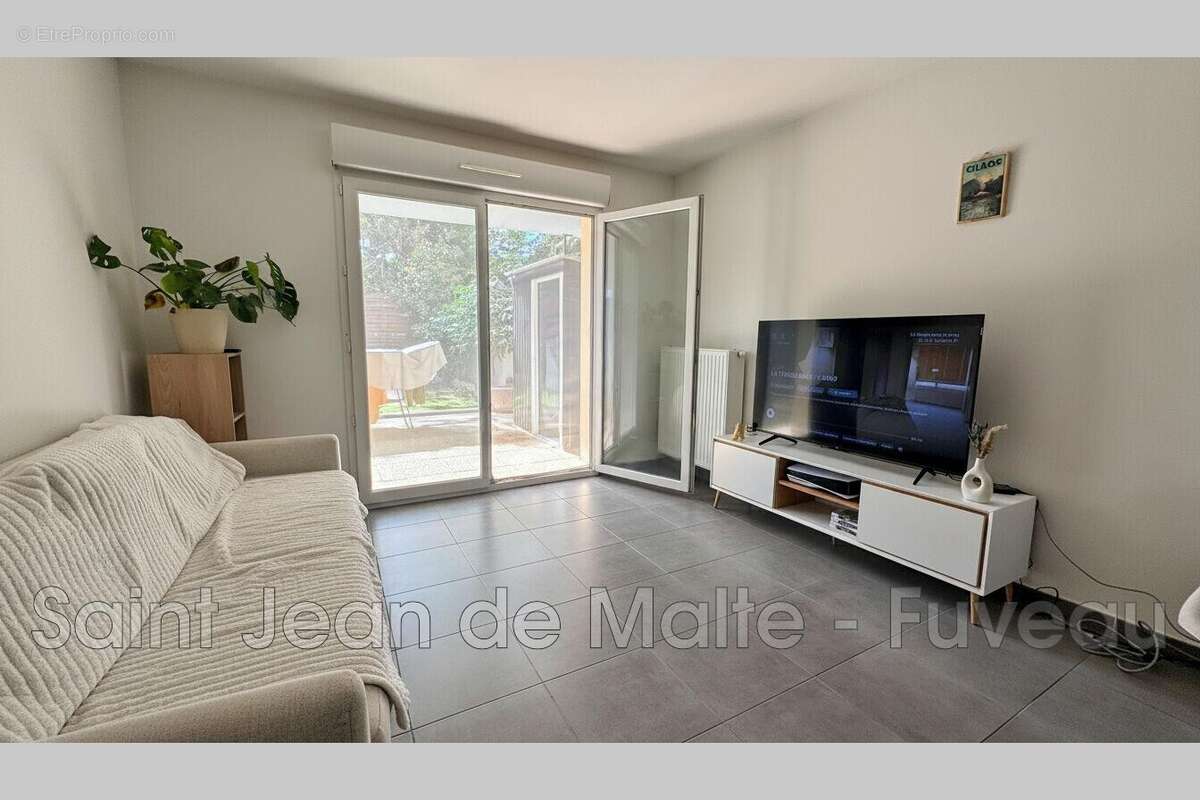 Appartement à ROUSSET