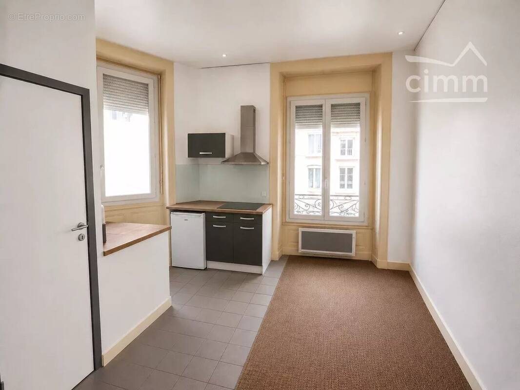 Appartement à SAINT-ETIENNE