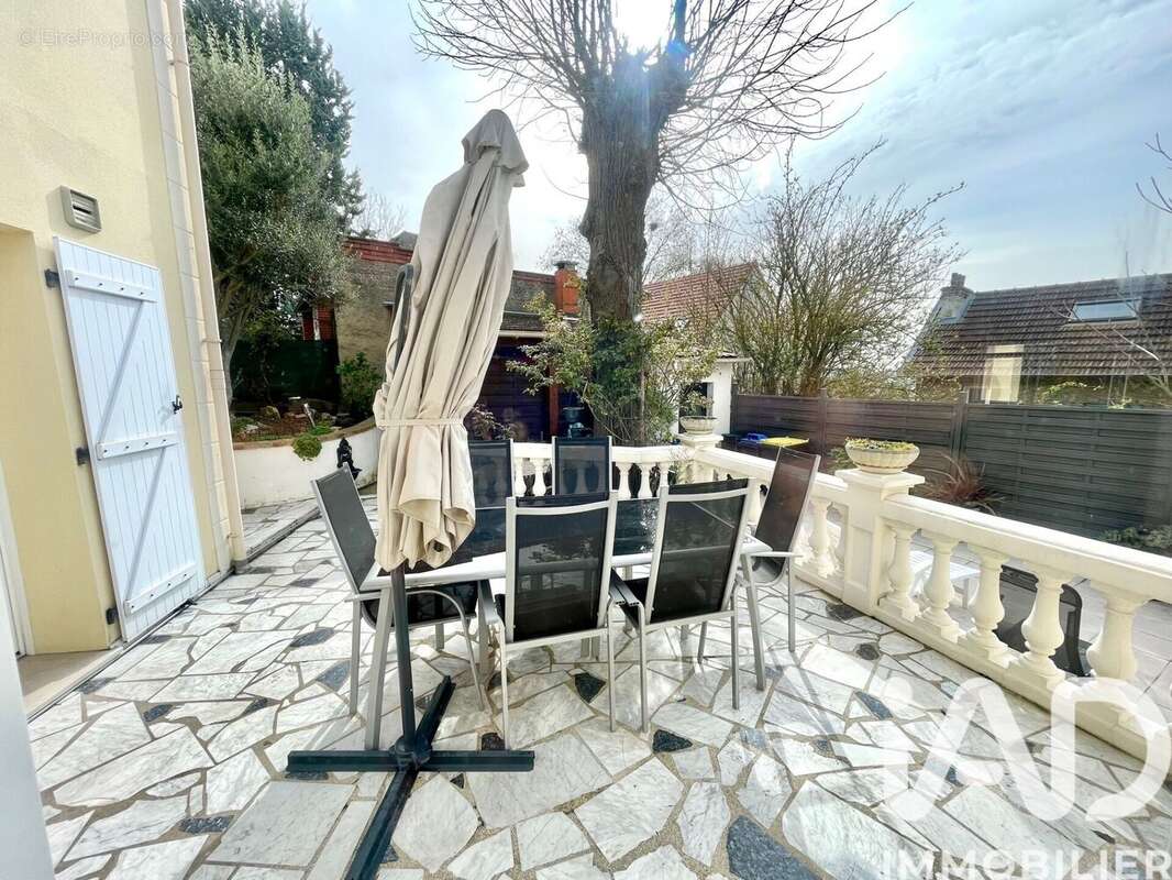 Photo 2 - Maison à VILLENEUVE-SAINT-GEORGES