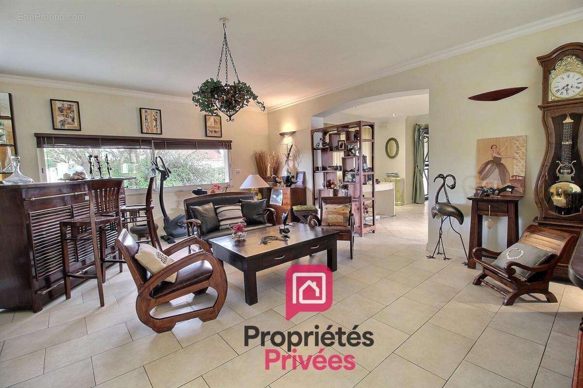 Maison à VILLEMANDEUR