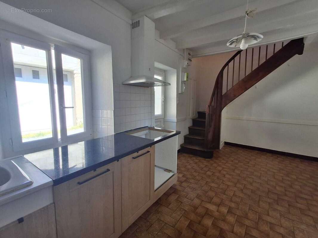 Maison à CHASSENEUIL-SUR-BONNIEURE