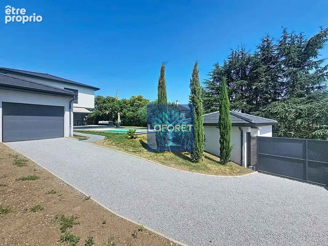 Villa Vernaison 6 pièce(s) 200 m2 - photo 16