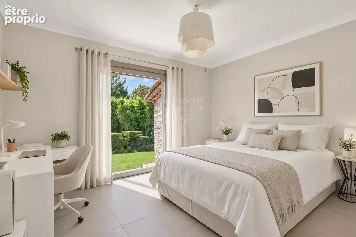 Mougins – Élégante propriété rénovée avec piscine au cœur d’un jardin paysager - photo 20