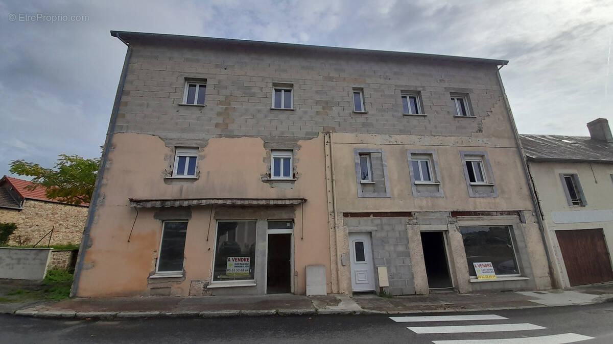 Appartement à BUSSIERE-GALANT