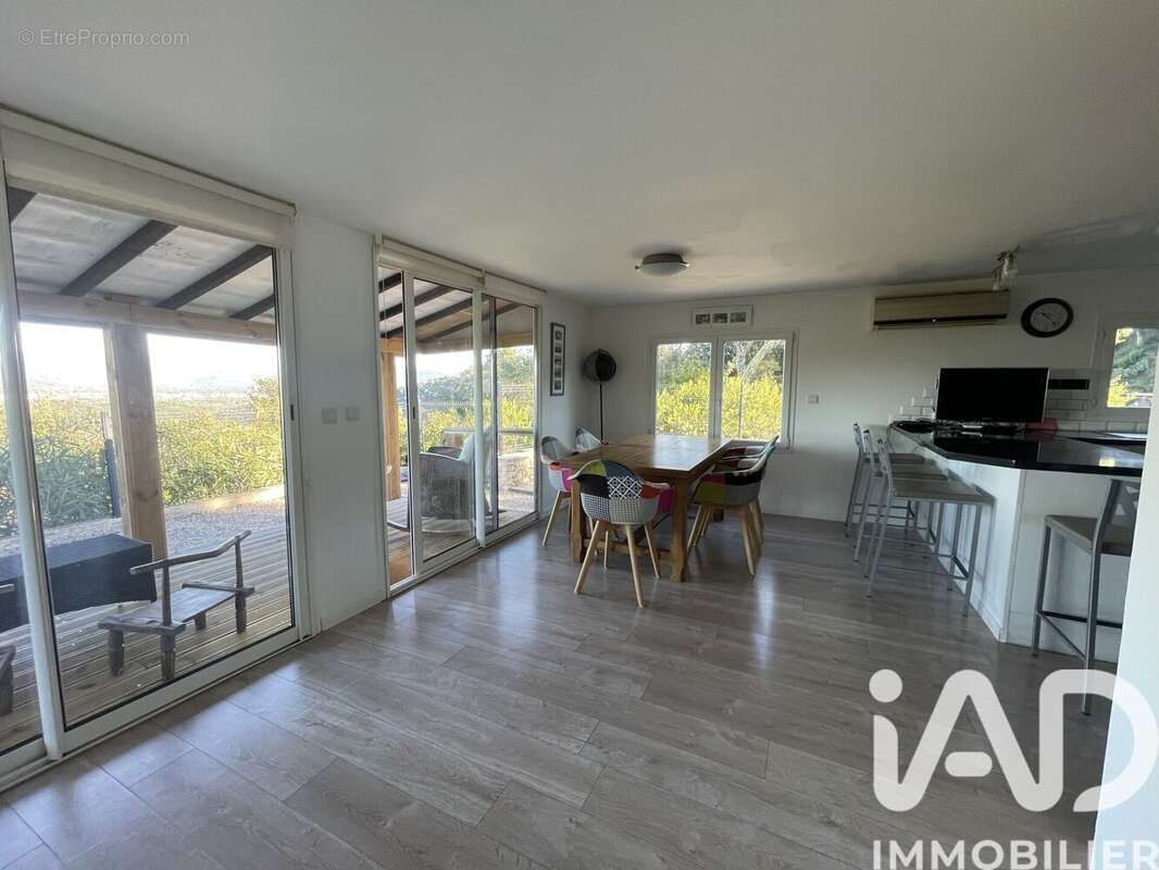 Photo 9 - Maison à LE MUY