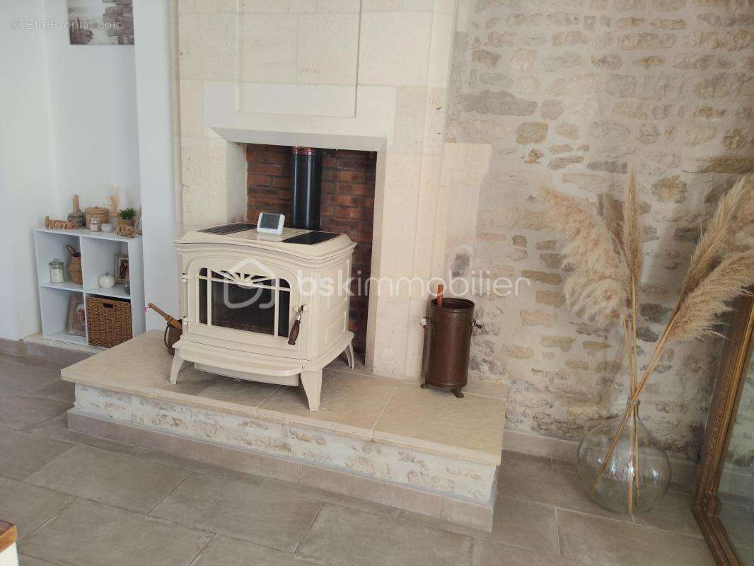 Maison charentaise avec gite et dépendances - photo 9