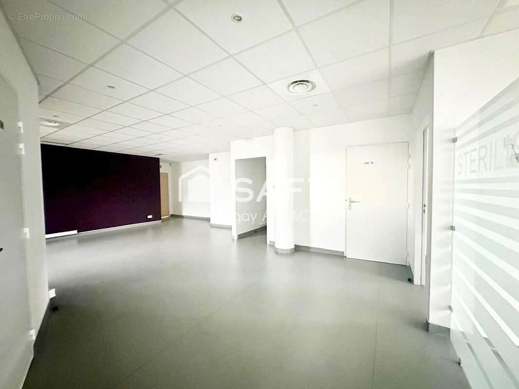 Photo 5 - Commerce à BOURGOIN-JALLIEU