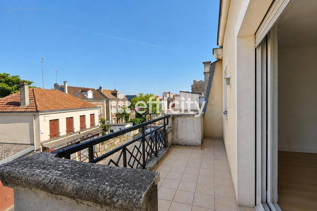 Appartement à BONDY