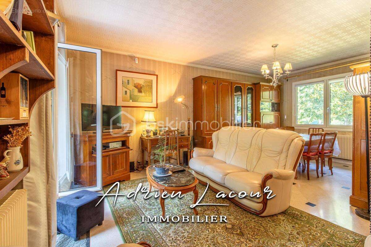 Jolie maison sur sous-sol avec son parc arboré - photo 5