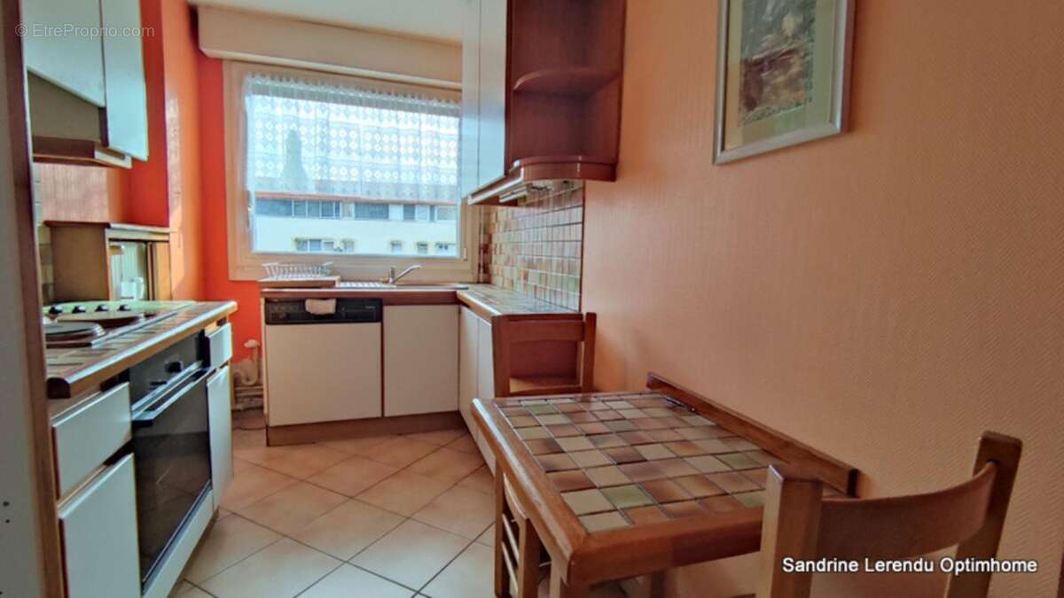 ROUEN RIVE GAUCHE – Appartement lumineux avec balcon, parking et ascenseur, résidence sécurisée Vue avec Panorama - photo 7