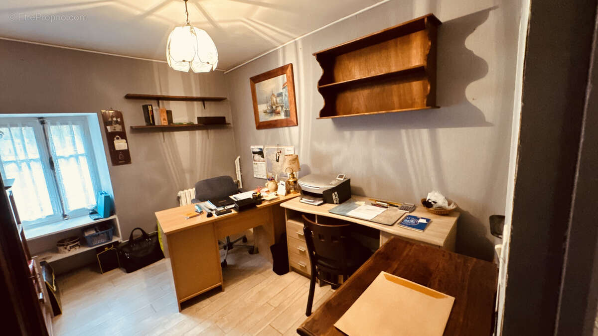 Maison à SERMIZELLES