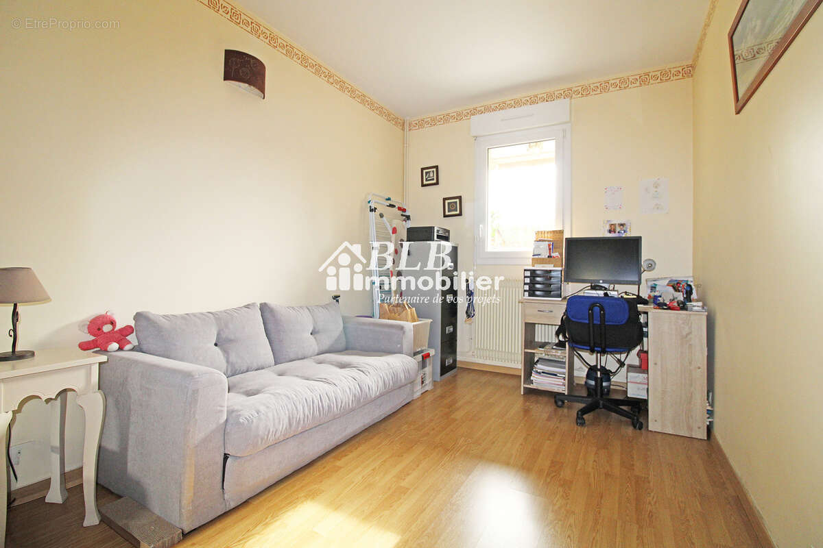 Maison à LE PERRAY-EN-YVELINES