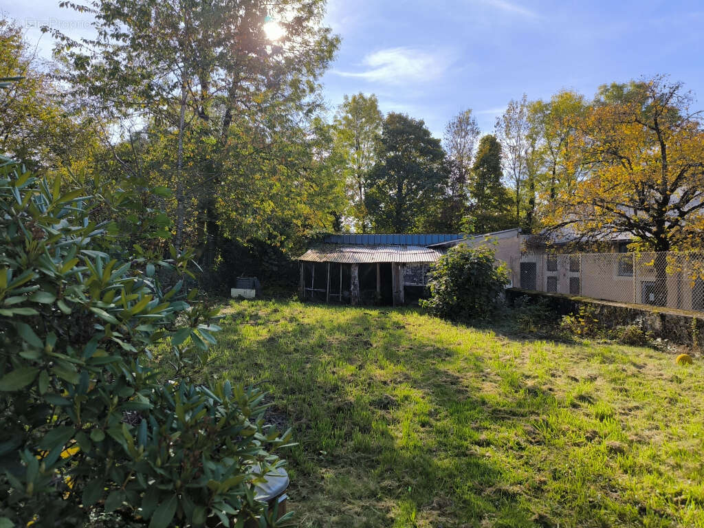 Maison à OUROUX-EN-MORVAN
