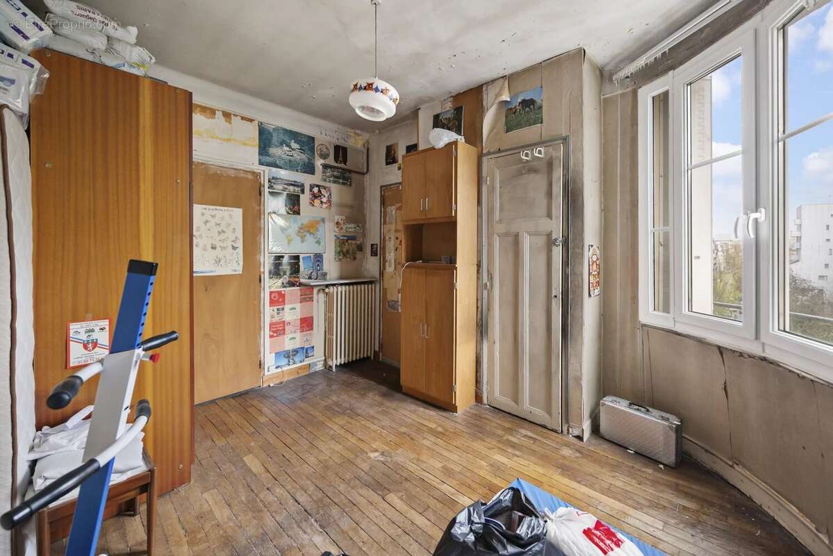 Appartement à PARIS-14E