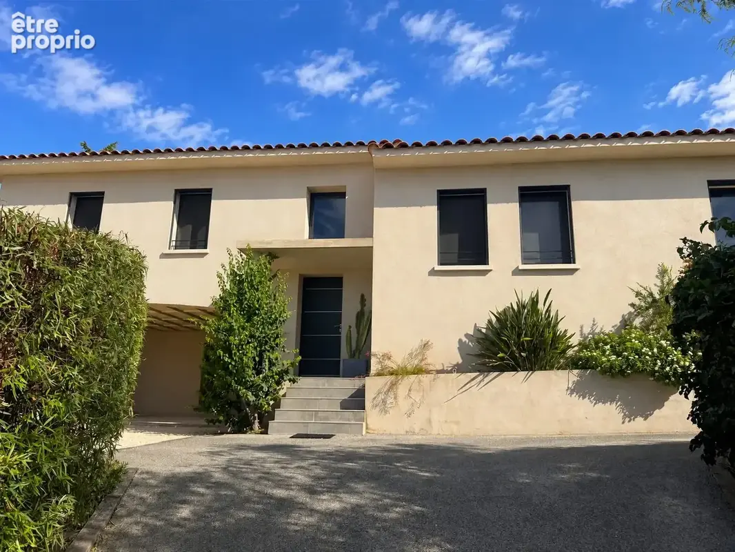 Maison 6 pièces 155 m² à vendre à Ollioules (83190) - photo 3
