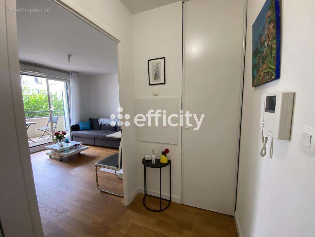 Appartement à ISSY-LES-MOULINEAUX