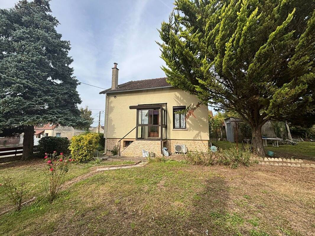 Maison à ERAGNY-SUR-EPTE