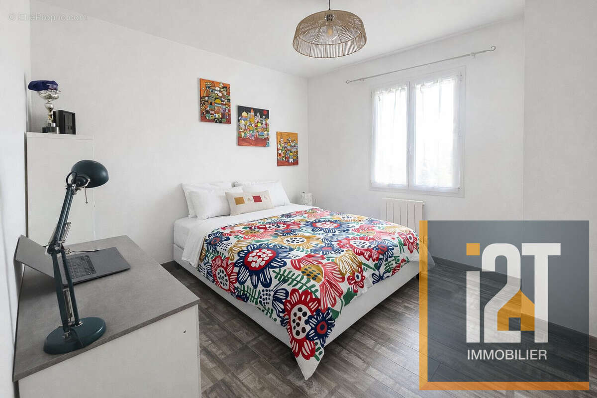 Maison à BELLEGARDE