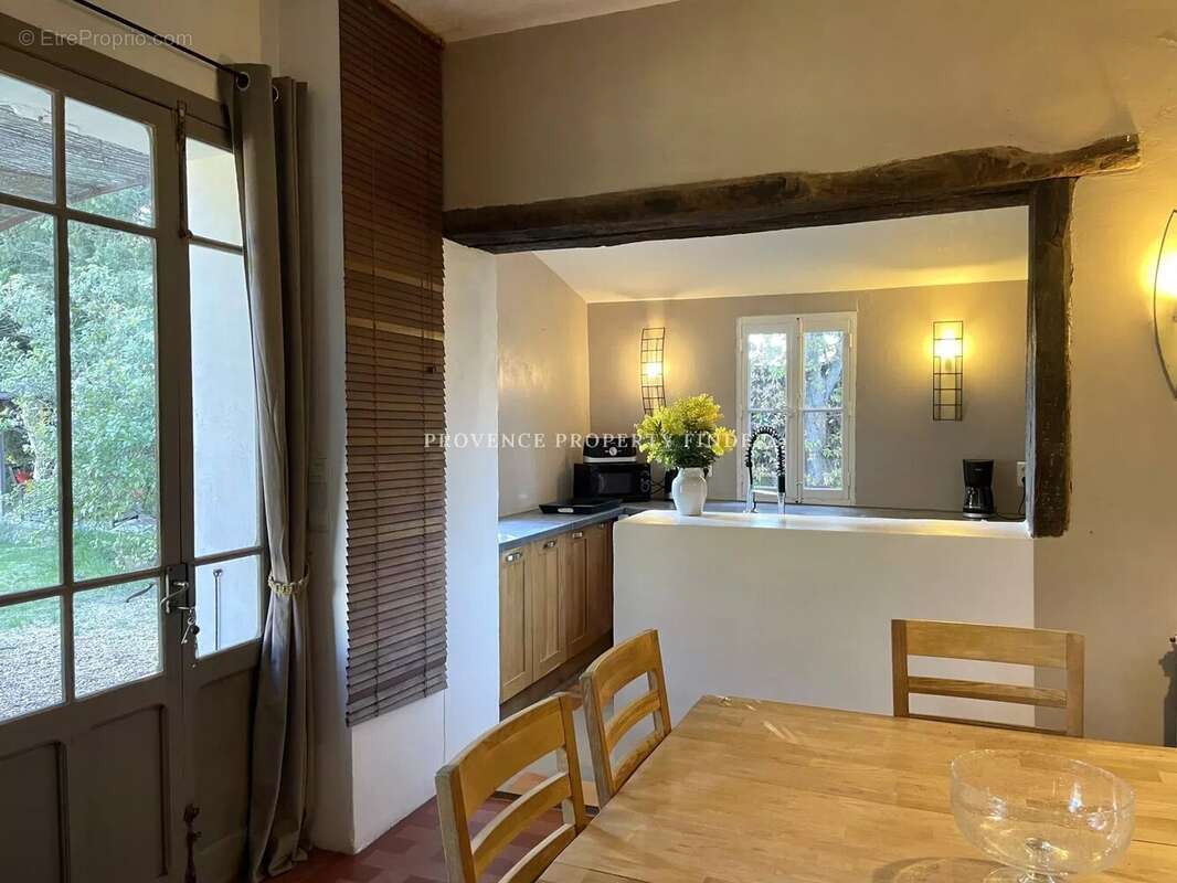 Maison à VILLECROZE