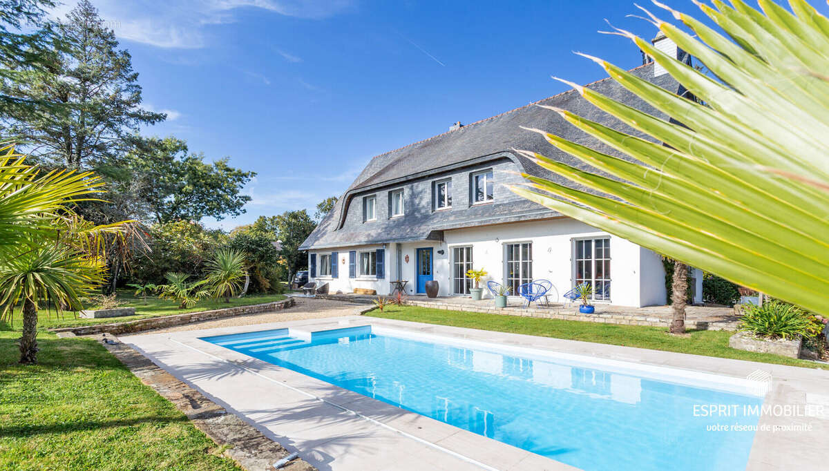 Maison à RIEC-SUR-BELON