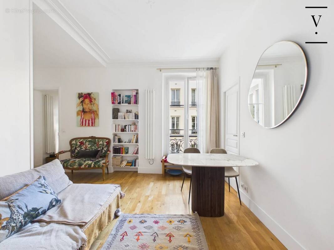 Appartement à PARIS-11E
