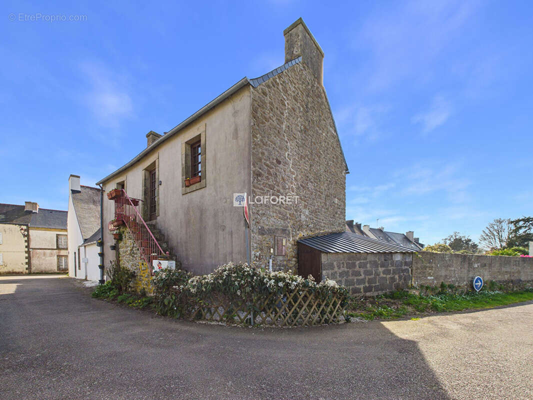Maison à PLOGONNEC
